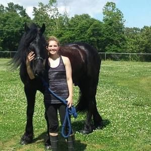 Meet your Posher, Shana